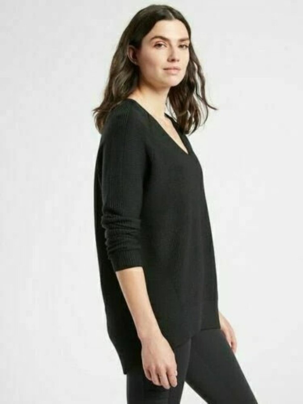 Athleta Hanover Merino Blend Sweater V-Neck Wool-blend in Black SZ M - Picture 5 of 11